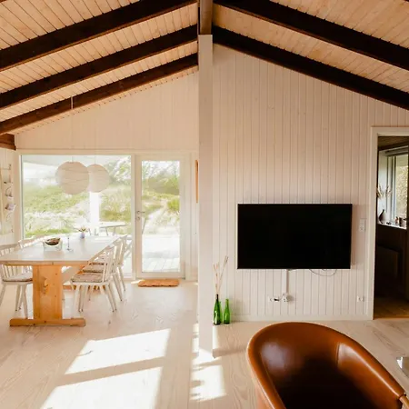 Family In Heather-clad Landscape * Fjerritslev